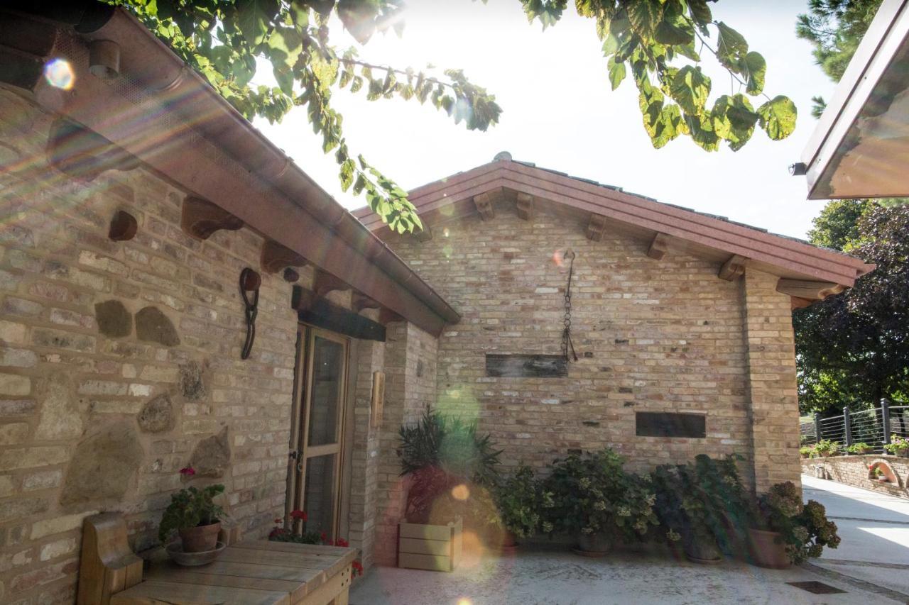 B&B Il Cavallino Civitanova Alta Exterior photo